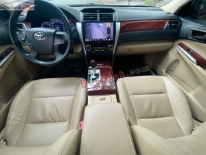 Xe Toyota Camry 2.0E 2013