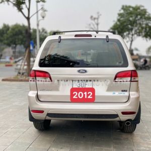 Xe Ford Escape XLS 2.3L 4x2 AT 2012