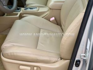 Xe Toyota Fortuner 2.7V 4x4 AT 2011