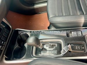 Xe Mitsubishi Outlander 2.0 CVT 2022