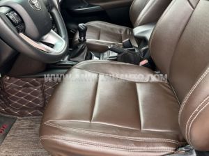 Xe Toyota Fortuner 2.4G 4x2 MT 2020