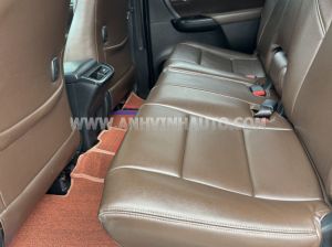 Xe Toyota Fortuner 2.4G 4x2 MT 2019