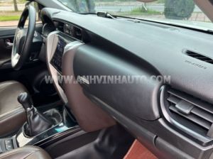 Xe Toyota Fortuner 2.4G 4x2 MT 2019