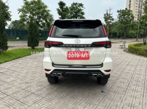 Xe Toyota Fortuner 2.4G 4x2 MT 2019