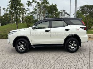 Xe Toyota Fortuner 2.4G 4x2 MT 2019