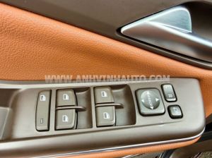 Xe VinFast Lux SA 2.0 Premium 2.0 AT 2019