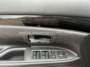 Xe Mitsubishi Outlander 2.0 CVT 2022