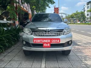 Xe Toyota Fortuner 2.7V 4x4 AT 2014