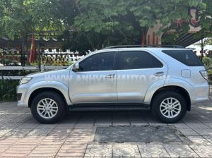 Xe Toyota Fortuner 2.7V 4x4 AT 2014
