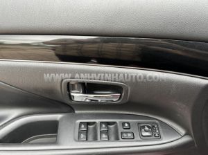 Xe Mitsubishi Outlander 2.0 CVT 2022