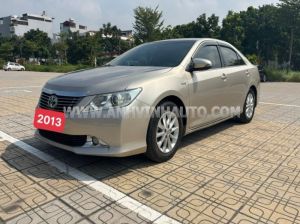 Xe Toyota Camry 2.0E 2013